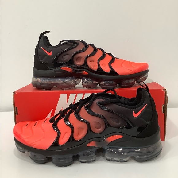 vapormax plus orange crimson